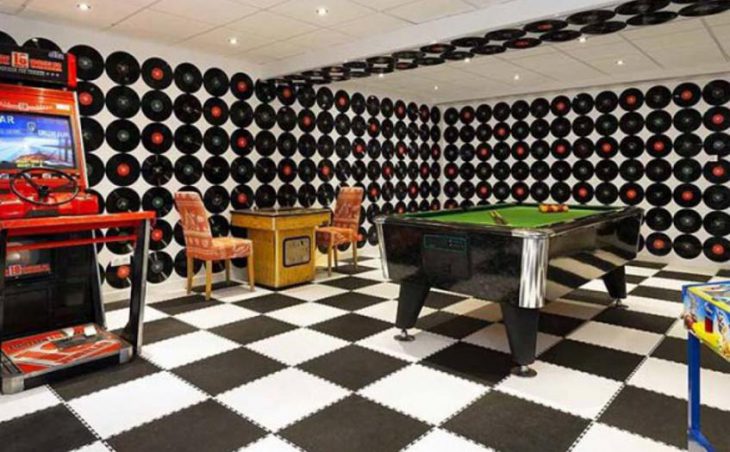 Hotel Ibiza, Les Deux-Alpes, Games Room